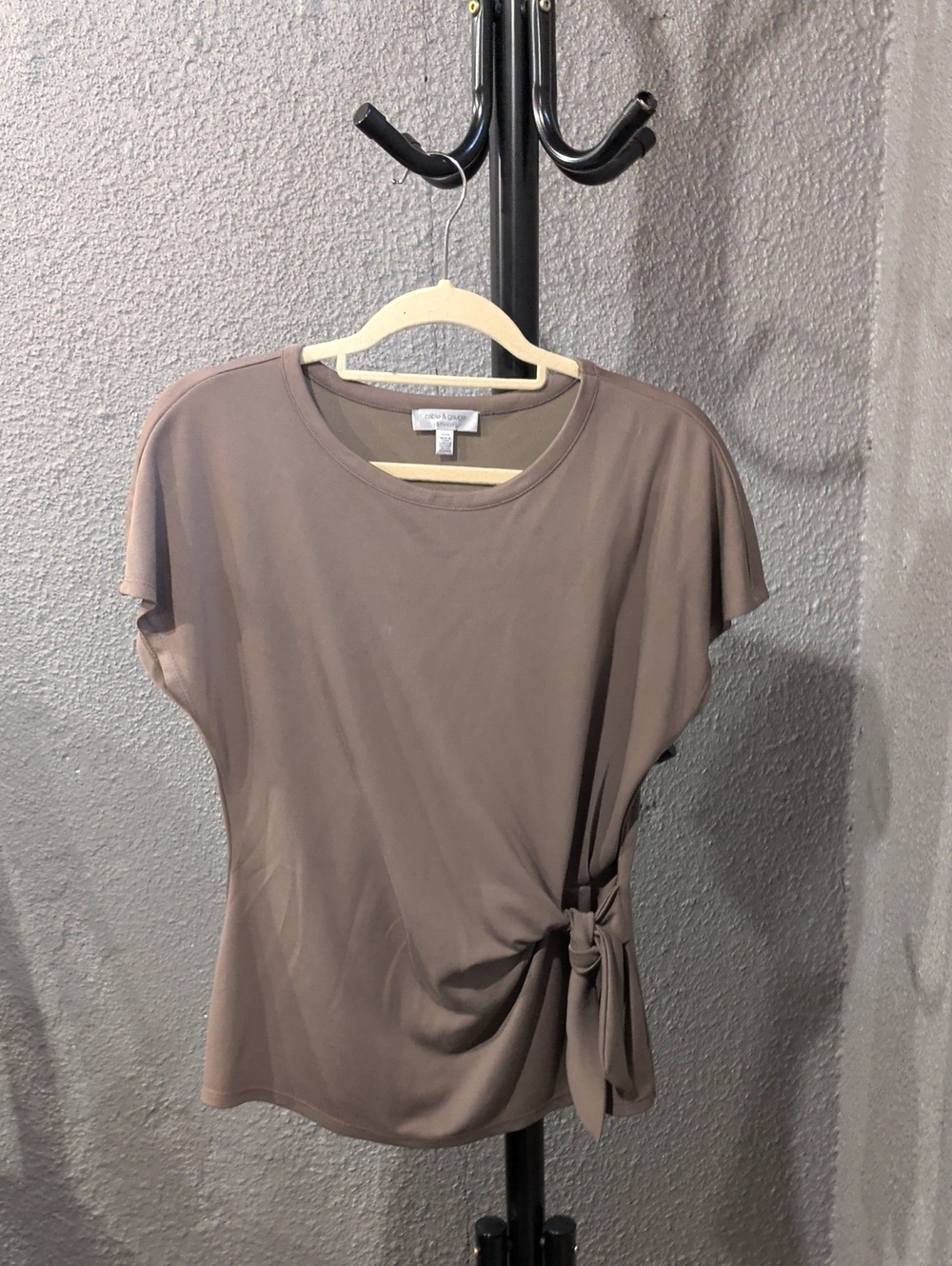 Cable & Gauge Taupe Short Sleeve Side-Tie Tee